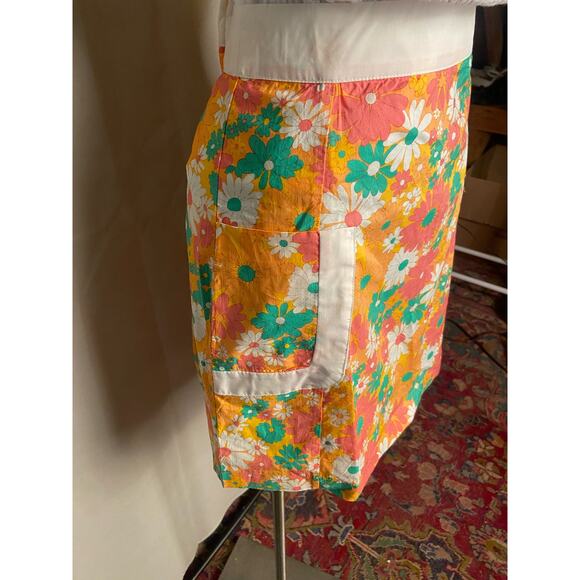 Vintage Inspired adorable floral light-weight cotton short, skirt - NWT - Size S - Picture 2 of 4